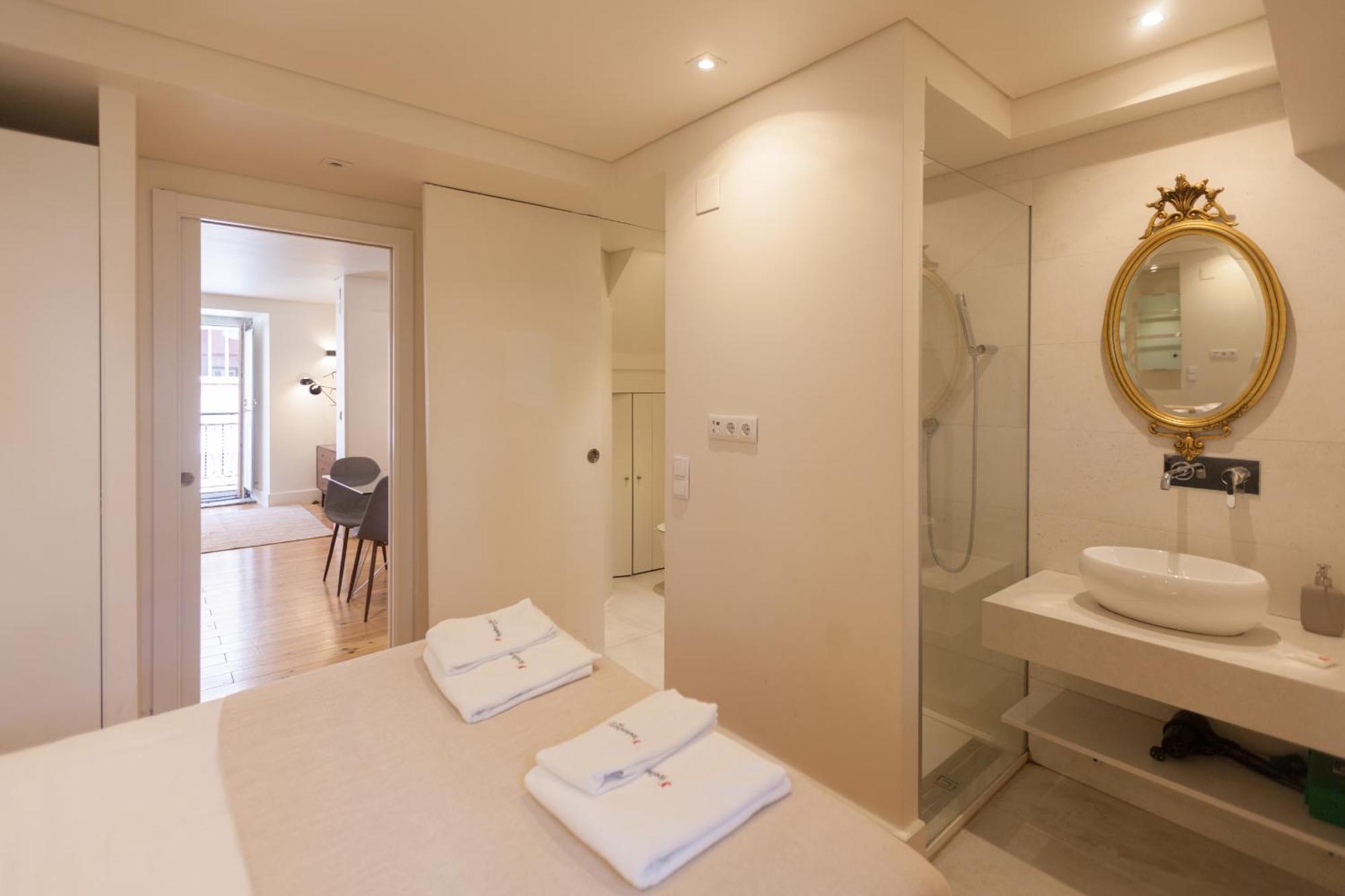 Flh Principe Real Minimalist Retreat Apartment Lissabon